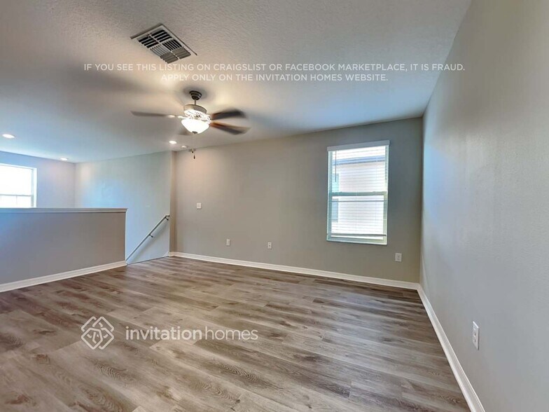 Building Photo - 11908 Miracle Mile Dr