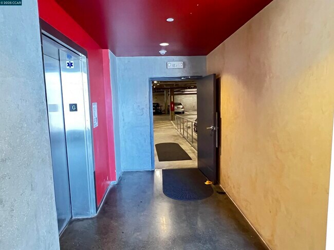 Building Photo - 6501 San Pablo Ave