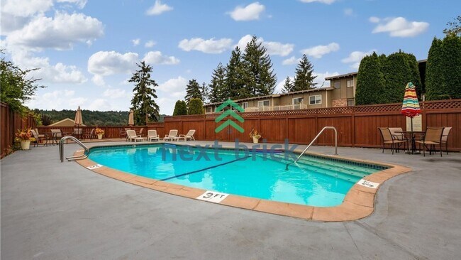 Building Photo - 2 Bed 1Bath Waterfront View Condo Available for Rent!