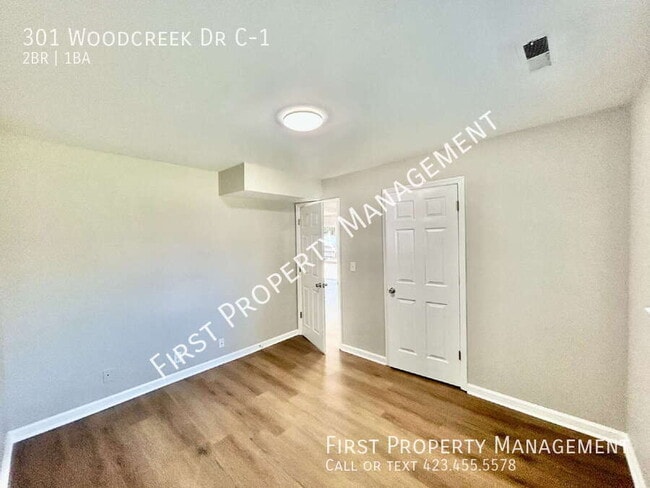 Building Photo - 301 Woodcreek Rd
