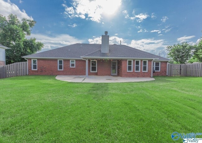 Building Photo - 103 Brownstone Dr