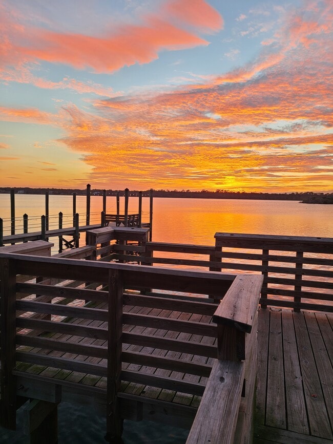 Building Photo - 1703 John Anderson Dr