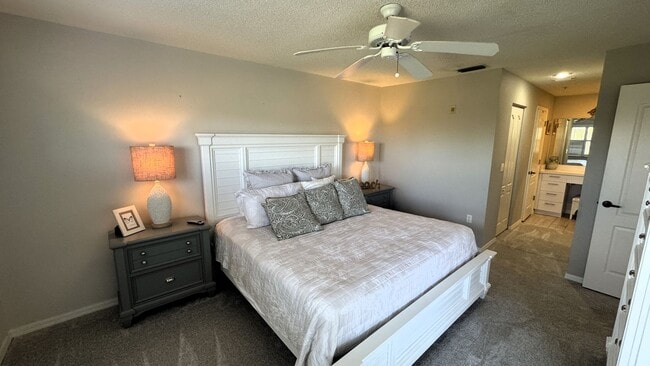 Building Photo - Furnished Short Term Rental