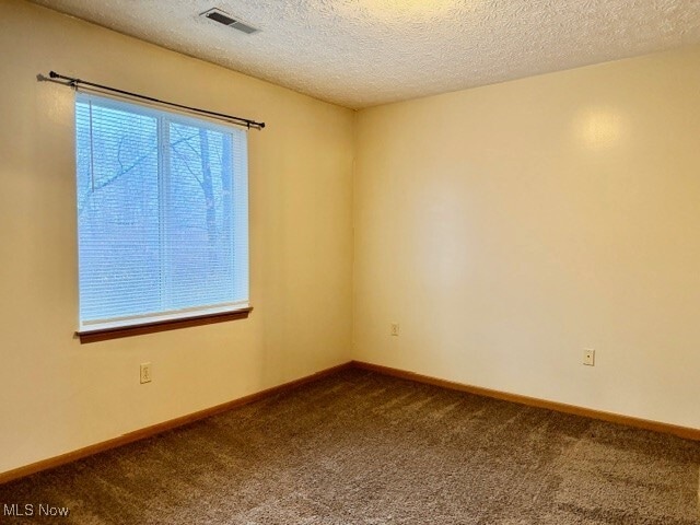 Building Photo - 1894-1898 Springfield Lake Blvd