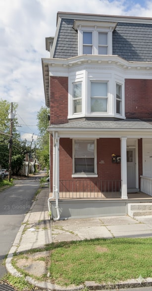 Primary Photo - 42 N 18th St