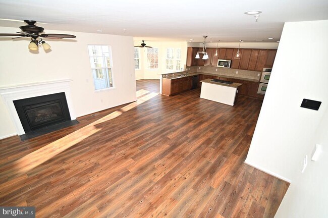 Building Photo - 7001 Chaptico Ct
