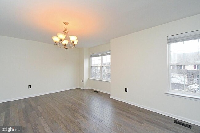 Building Photo - 1031 Balley Dr