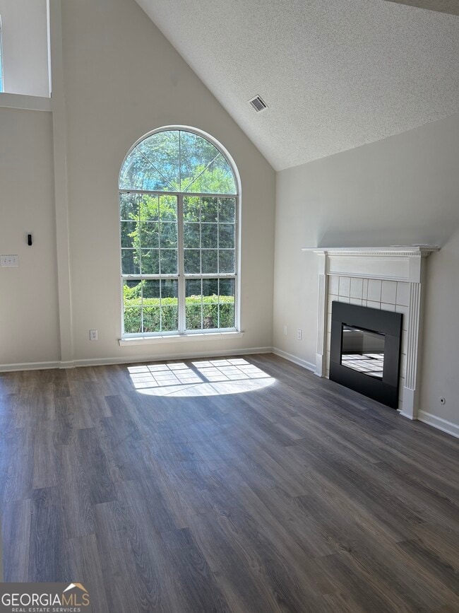 Building Photo - 95 Prestwick Ln