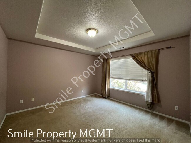 Building Photo - Spacious 3 Bedroom Home in Bethany neighborhood