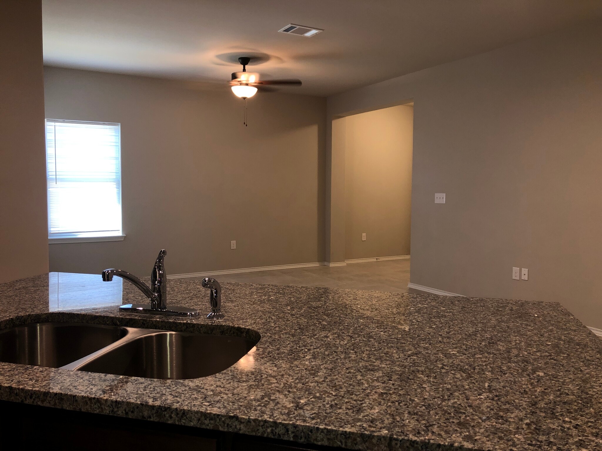 Building Photo - 1807 Davidson Ranch Dr