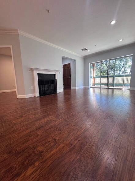 Building Photo - 216 Stone Pine Ln