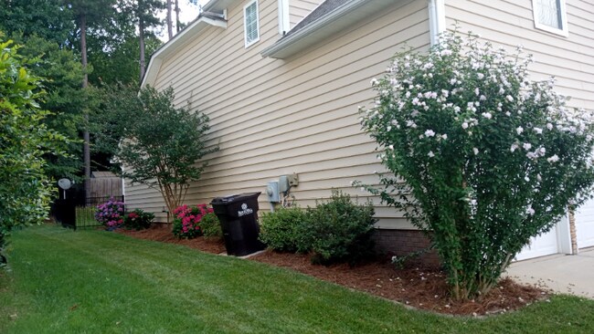 Building Photo - 582 Cotton Field Rd