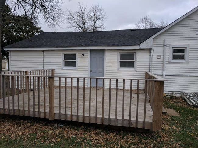 Building Photo - 403 9th Ave SW