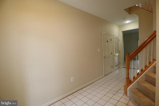 Building Photo - 46180 Chester Terrace