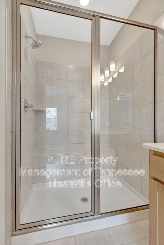 Building Photo - 3314 Tasker Dr