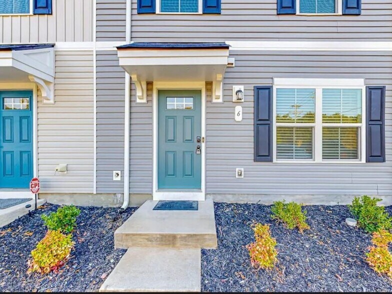 Building Photo - 6 Tidworth Dr