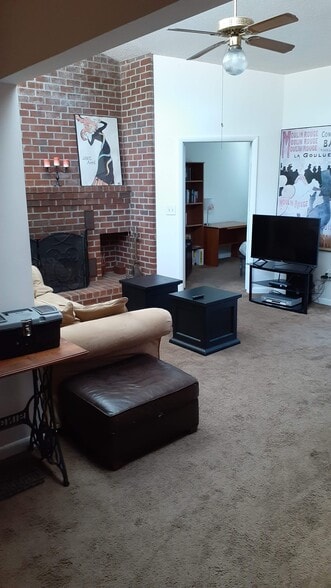 Building Photo - 2115 Turtle Run Dr