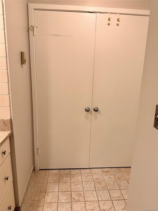 Building Photo - 179 Heritage Hills