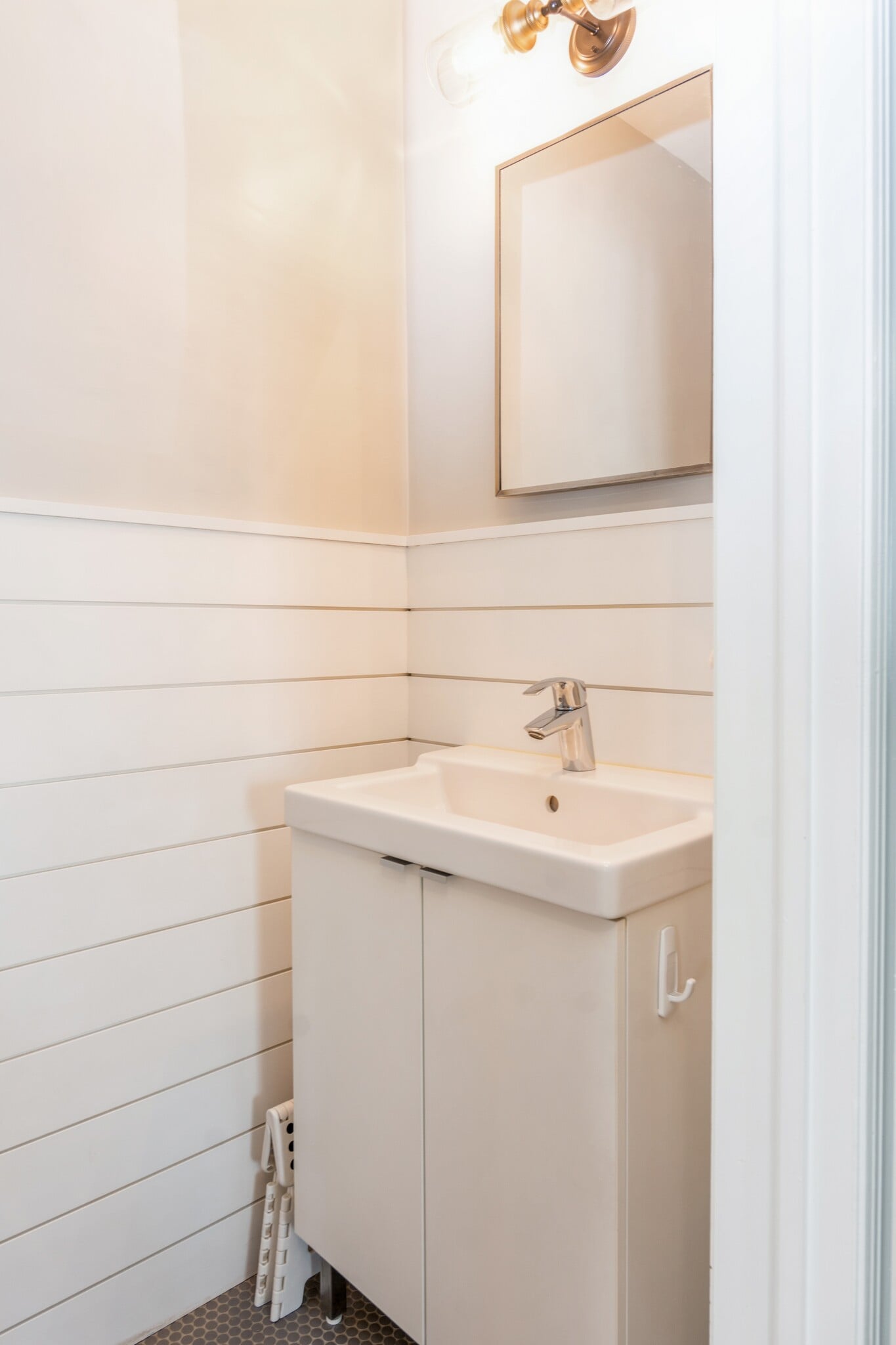 First Fl Powder Rm - 216 Holly Street
