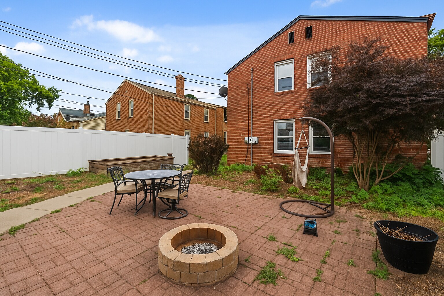 Building Photo - 3808 S Brust Ave