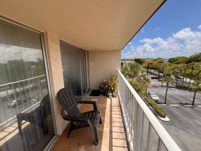 Building Photo - 7785 SW 86th St