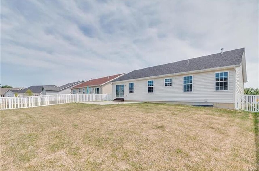 Building Photo - 428 Ramblewood Way
