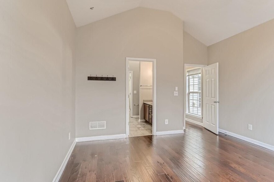 Building Photo - 2605 Gateview Ct