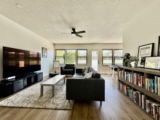 Building Photo - 5530 W 133rd St