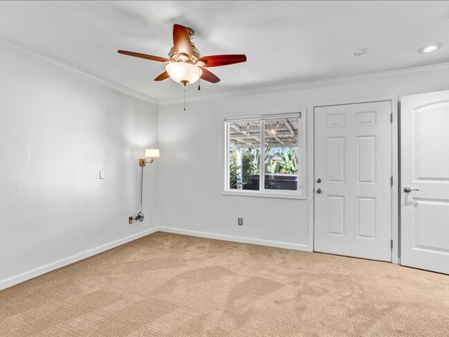 Building Photo - Spacious 4 Bed, 2 Bath Home in La Mesa with Detached Garage!