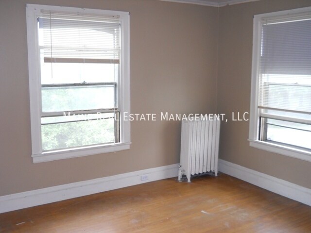 Building Photo - 189 Forest Ave
