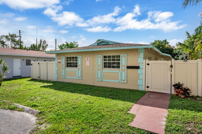 Building Photo - 300 SW 8th St