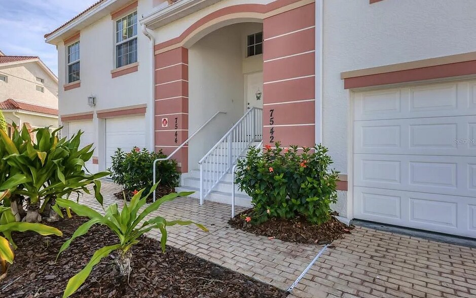 Building Photo - 7542 Marsh Orchid Cir