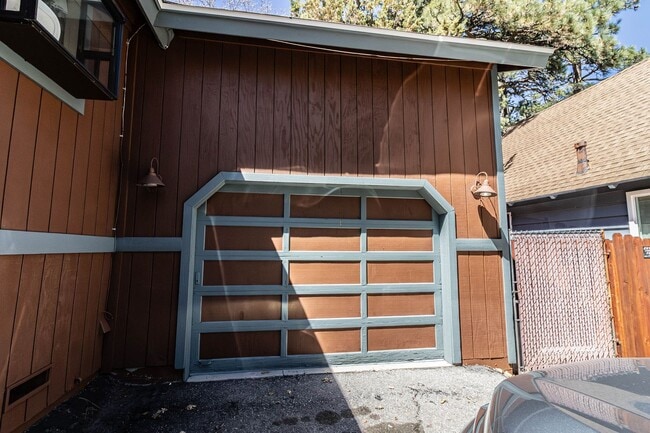 Building Photo - Sugarloaf Cutie