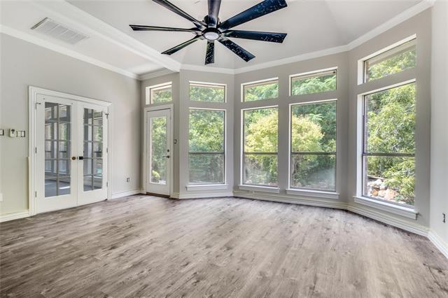 Building Photo - 804 Shorecrest Dr