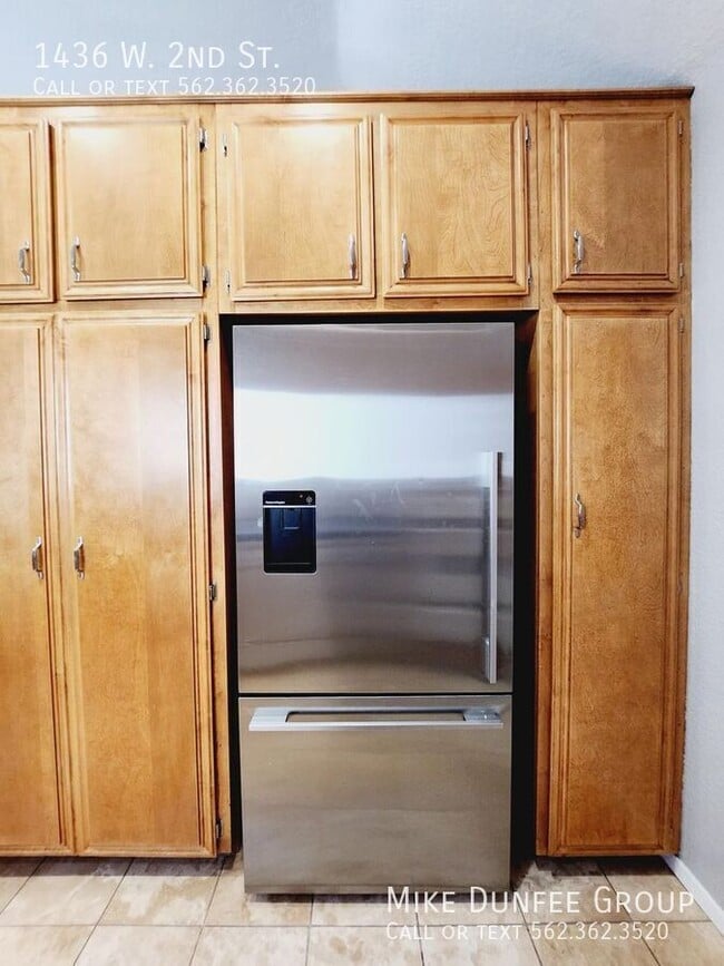 Building Photo - 1436 W 2nd St