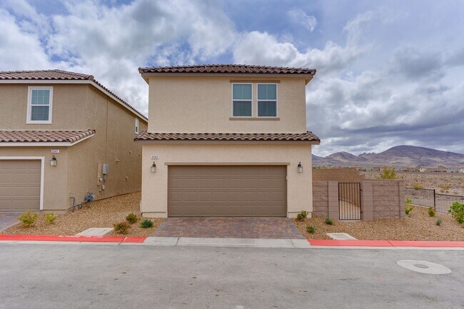 Building Photo - SPACIOUS 4BEDROOM 3BATH HOME IN INSPIRADA