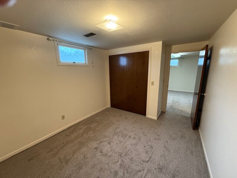 office - 3091 Saint Johns Ave