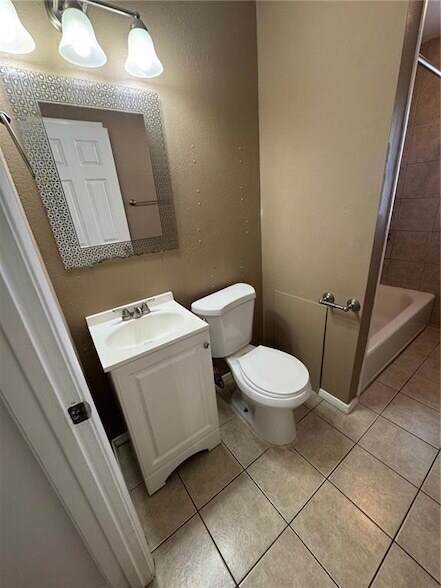Building Photo - 309 Cherry Blossom Ln
