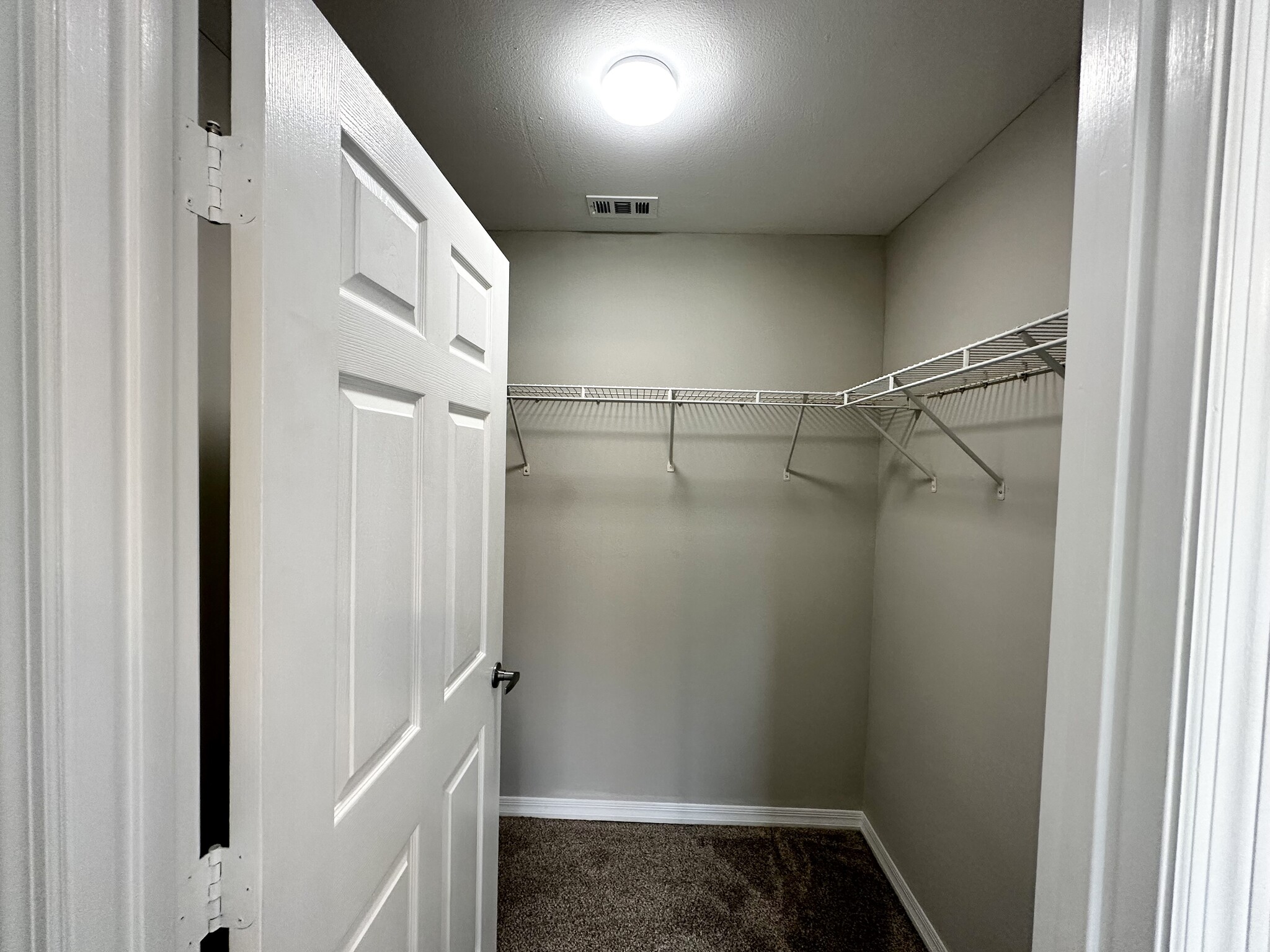 Building Photo - 4274 Calinda Ln