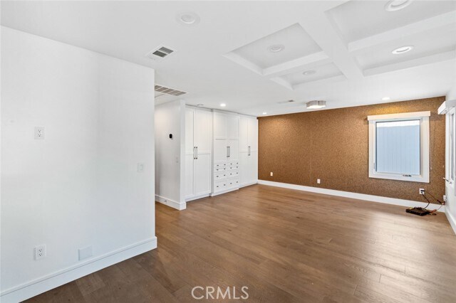 Building Photo - 518 Marigold Ave