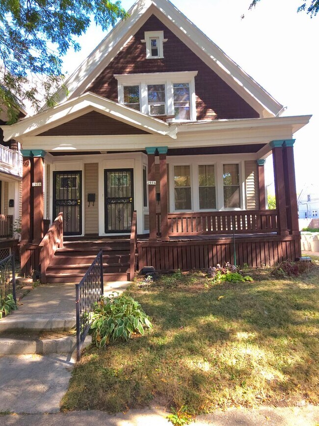 Building Photo - Harambee Neighborhood 2-Bedroom duplex