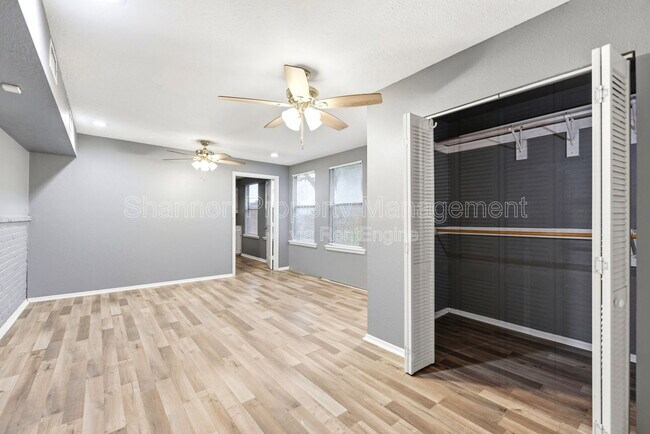 Building Photo - 6009 Leafwood Cir