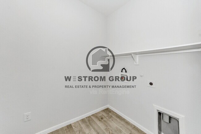 Building Photo - 9209 Leveret Ln