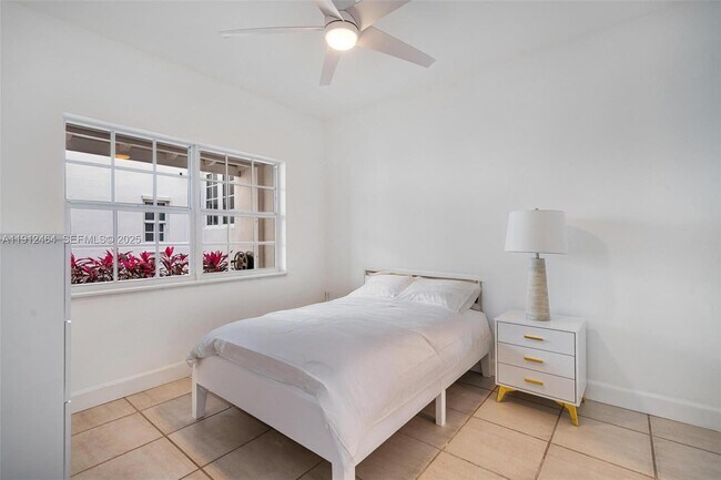 Building Photo - 1457 Certosa Ave