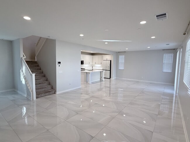 Building Photo - 31124 Hanover Ln