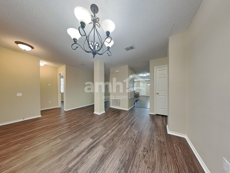 Building Photo - 3041 Dusty Ridge Dr