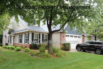 Building Photo - Gorgeous Brooklyn Park Single Family Home, 2 Car Garage, W/D, Office, Available Jan/Feb