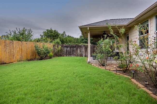 Building Photo - 1301 Rimstone Dr