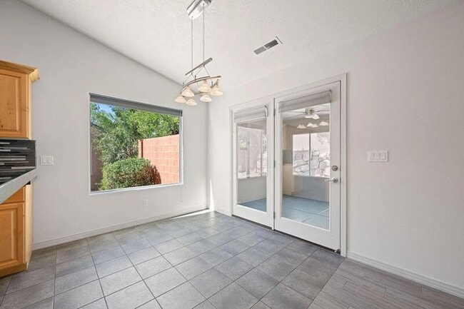 Building Photo - 1630 E 2450 S St