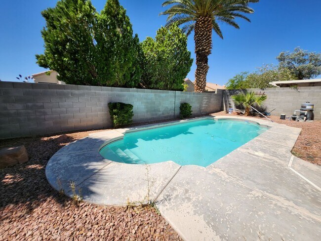 Building Photo - 137 Windy Creek Ave